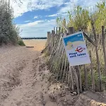 Agence Jf Immo-t2 Climatise 4 Pers Avec Terrasse Vue Campagne Piscine Et Parking V0773