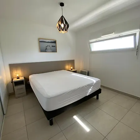 T2 Climatise 4 Pers Avec Terrasse Vue Campagne Piscine Et Parking V0773 Apartment