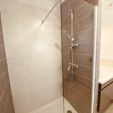 T2 Climatise 4 Pers Avec Terrasse Vue Campagne Piscine Et Parking V0773 Apartment Vias