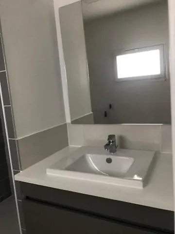 Apartament T2 Climatise 4 Pers Avec Terrasse Vue Campagne Piscine Et Parking V0773 *