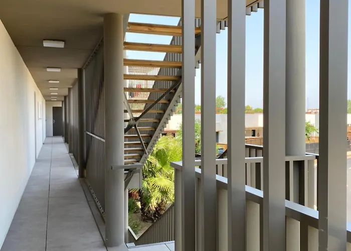 T2 Climatise 4 Pers Avec Terrasse Vue Campagne Piscine Et Parking V0773