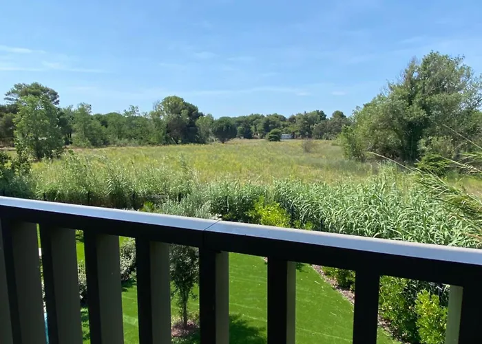 Apartament T2 Climatise 4 Pers Avec Terrasse Vue Campagne Piscine Et Parking V0773 Vias