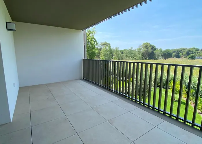 T2 Climatise 4 Pers Avec Terrasse Vue Campagne Piscine Et Parking V0773 Apartament *