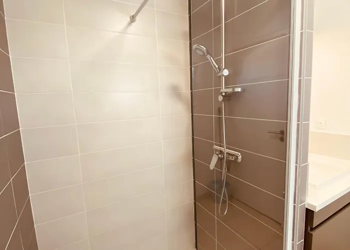 T2 Climatise 4 Pers Avec Terrasse Vue Campagne Piscine Et Parking V0773 Apartament Vias
